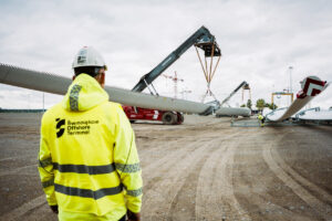 Read more about the article Uroczyście otwarto terminal instalacyjny dla morskich farm wiatrowych. I od razu… z pierwszym kontraktem!