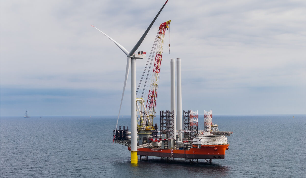 Pierwszy polski wiatrak na morzu! Historyczne wydarzenie z mocnym szczecińskim akcentem