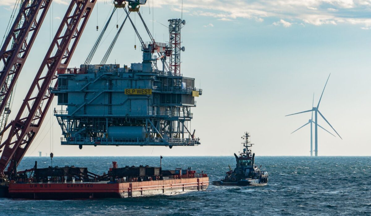 Energia z Bałtyku już prawie w gniazdkach? Gigantyczne stacje zasilające zamontowane!